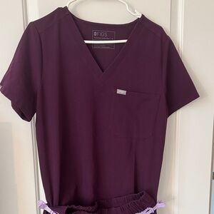 Figs Women's Deep Purple scrub set
